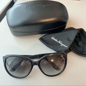 EUC Salvatore Ferragamo oversized black sunglasses